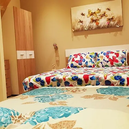 Apartament Luxury Designer Finished Studio In *